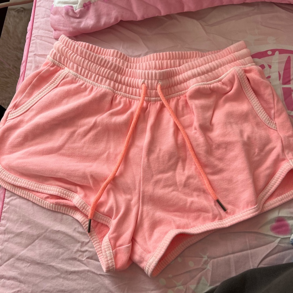 discontinued pink aero dwn time shorts